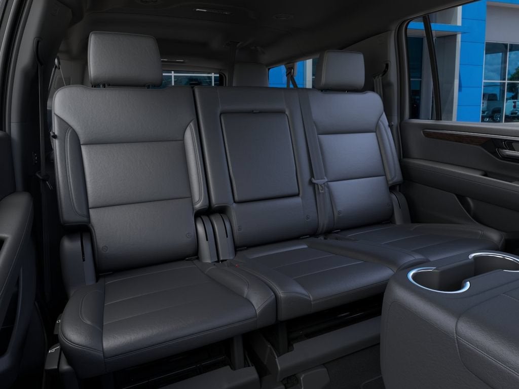 2026 Chevrolet Suburban LT - Photo 17