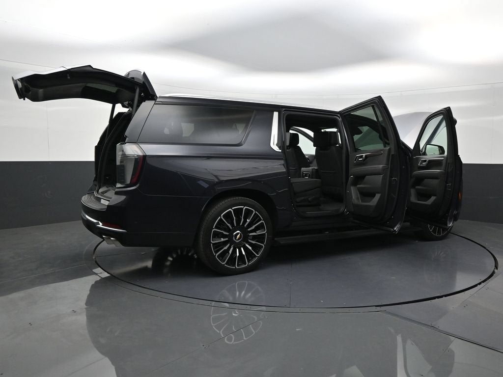 2026 Chevrolet Suburban High Country - Photo 28