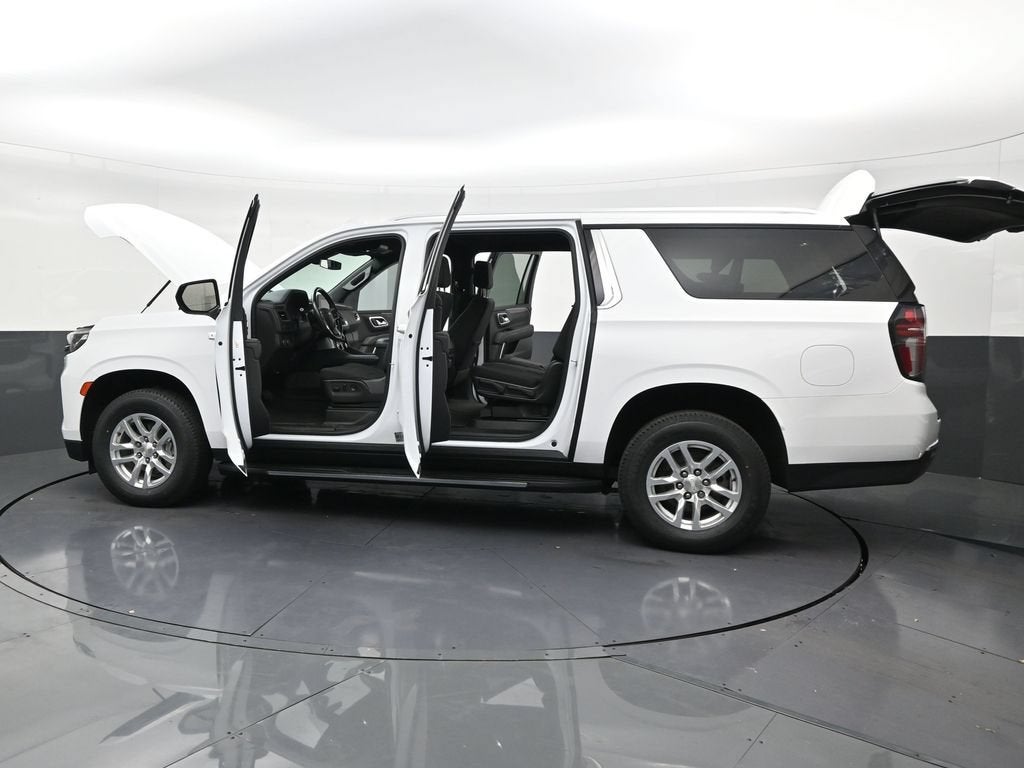 2023 Chevrolet Suburban LS