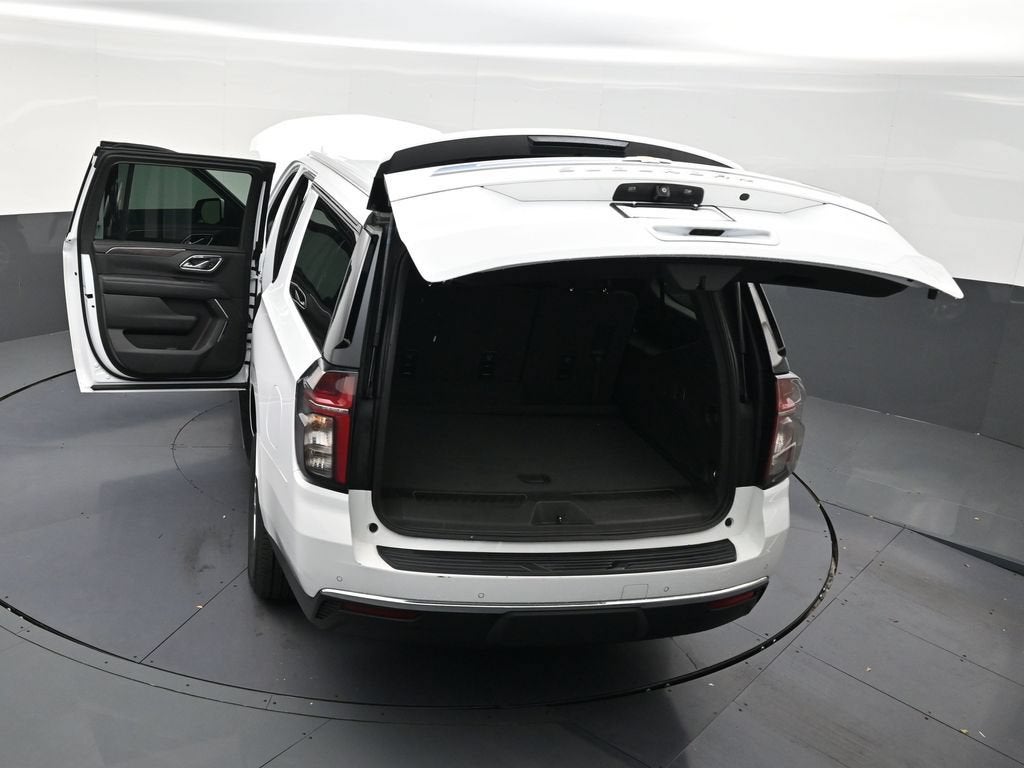 2023 Chevrolet Suburban LS