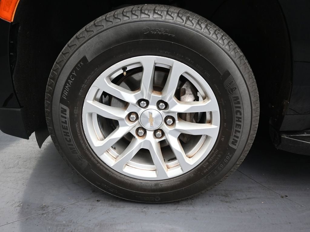 2024 Chevrolet Suburban LS