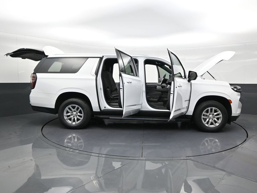 2022 Chevrolet Suburban LS