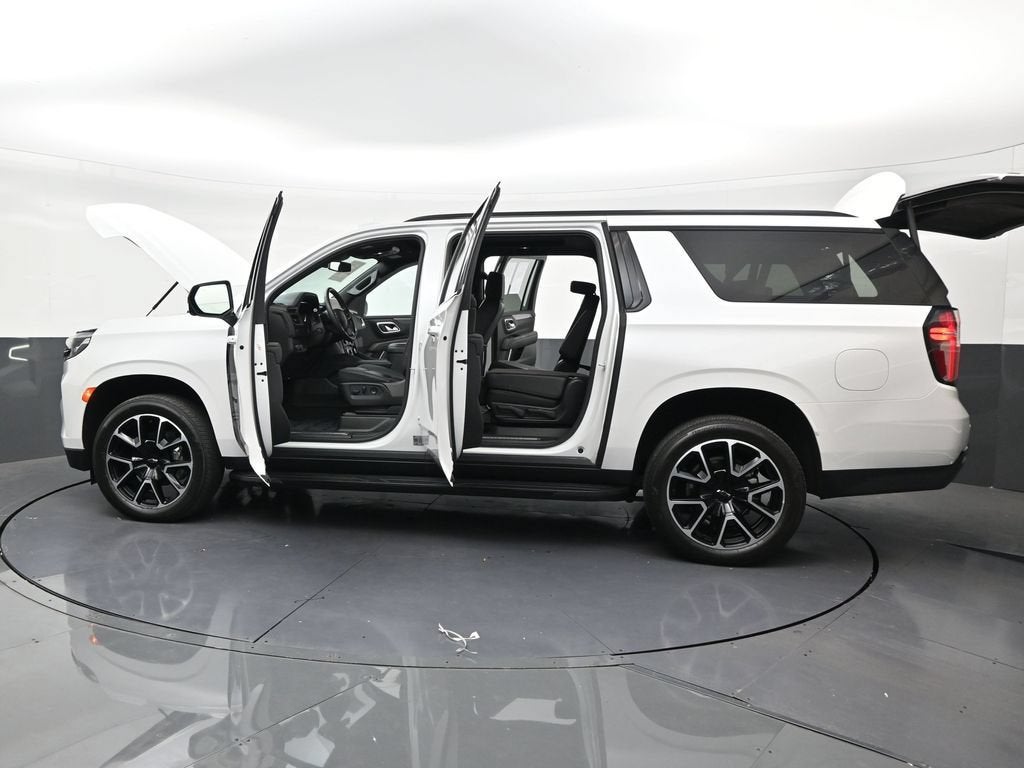 2024 Chevrolet Suburban RST