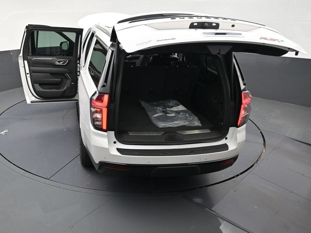 2024 Chevrolet Suburban RST
