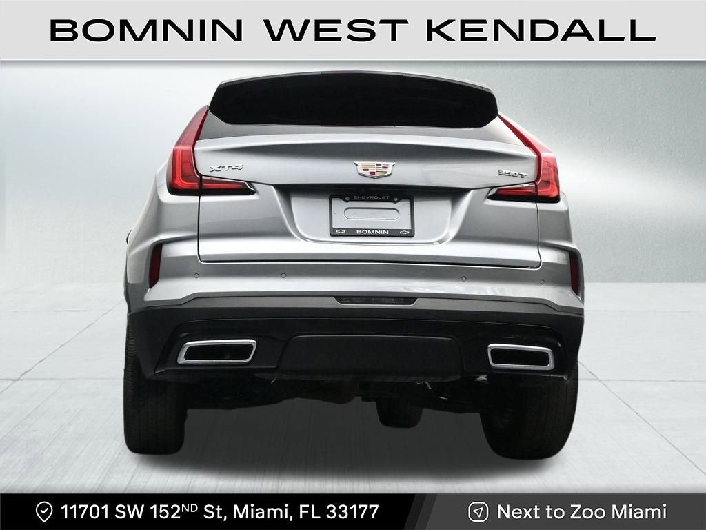 2025 Cadillac XT4 Premium Luxury