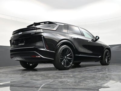 2025 Cadillac LYRIQ Luxury 2