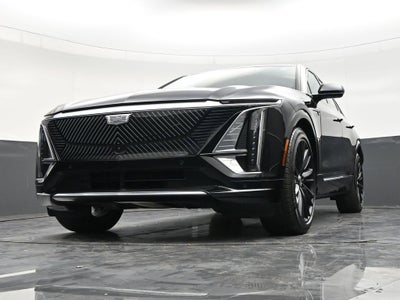 2025 Cadillac LYRIQ Luxury 2