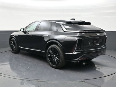 2025 Cadillac LYRIQ Luxury 2