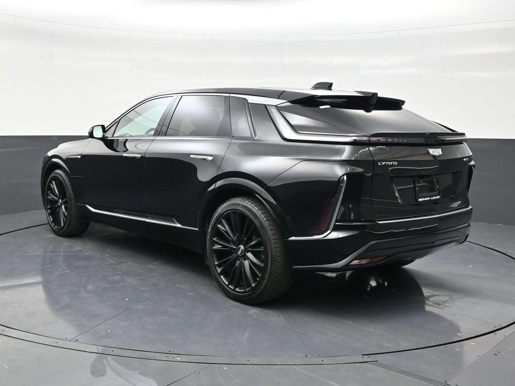 2025 Cadillac LYRIQ Luxury 2
