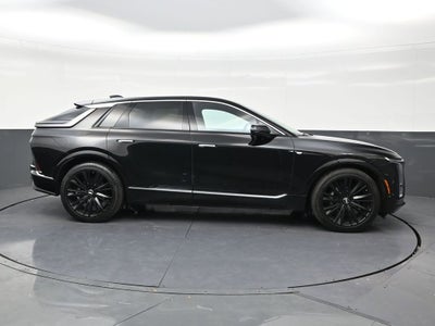 2025 Cadillac LYRIQ Luxury 2
