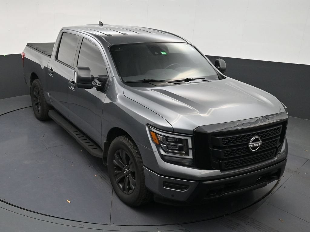 2023 Nissan TITAN Crew Cab SV 4x4