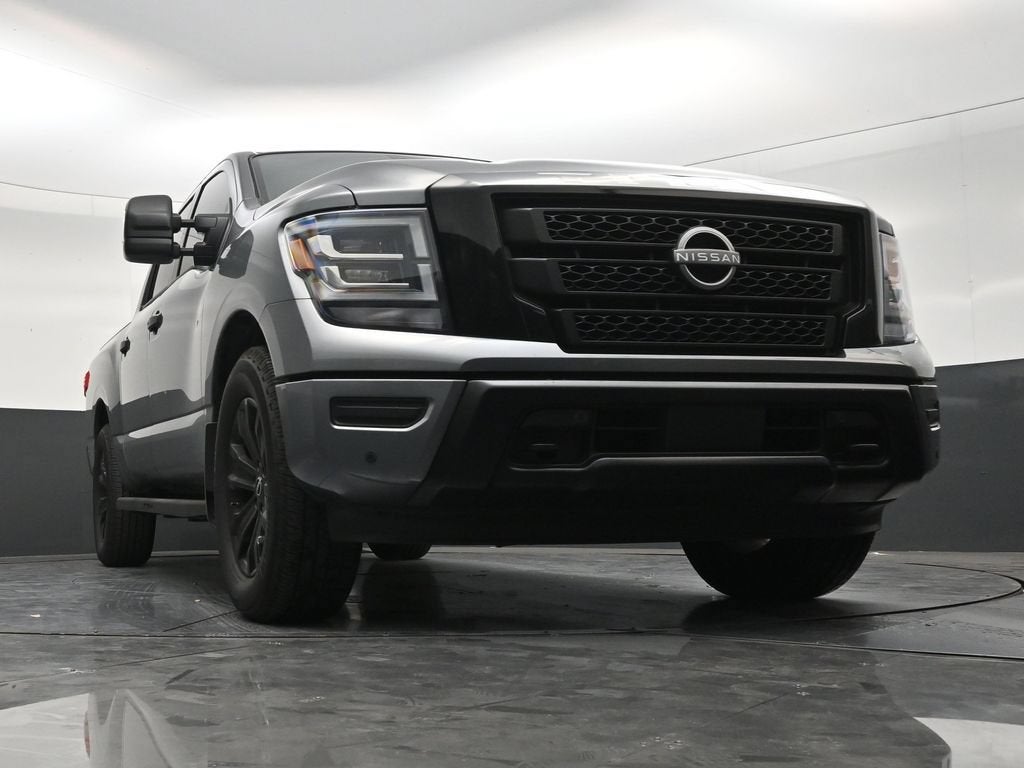 2023 Nissan TITAN Crew Cab SV 4x4