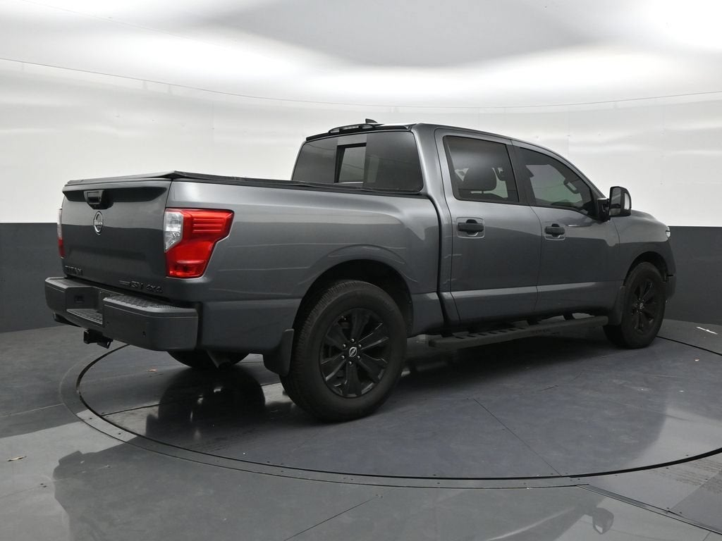 2023 Nissan TITAN Crew Cab SV 4x4