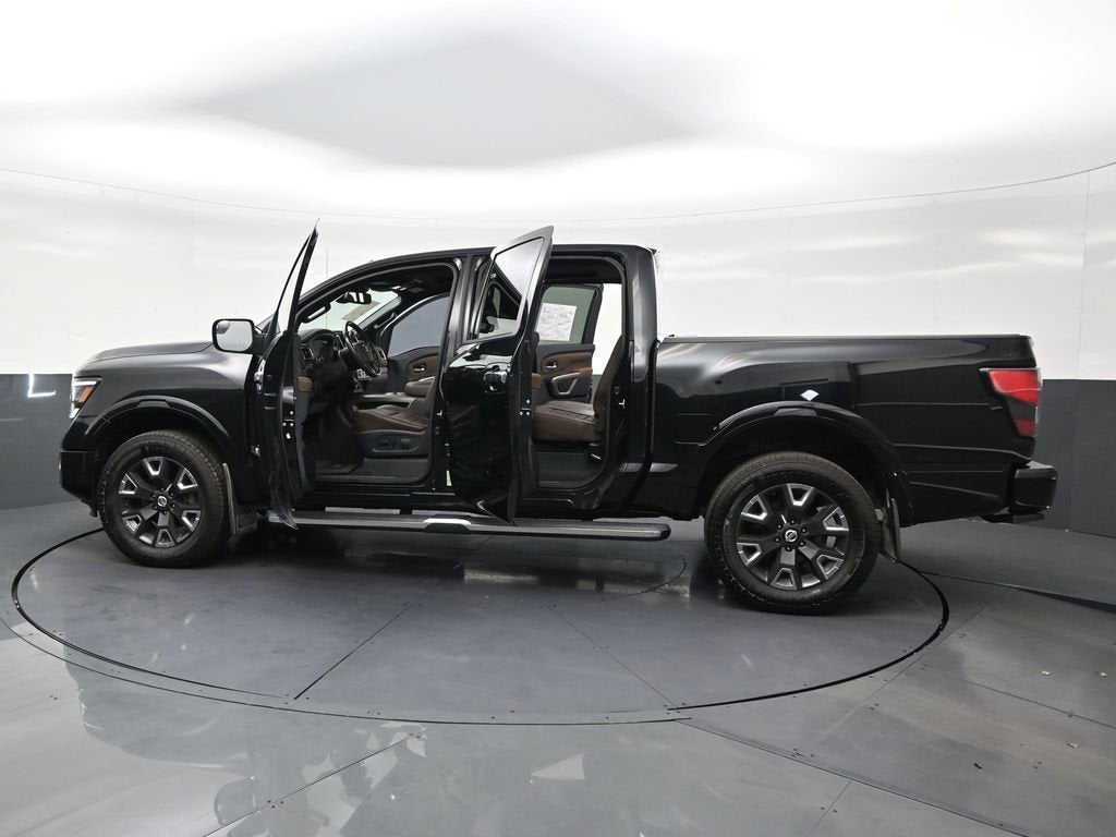 2021 Nissan Titan Platinum Reserve