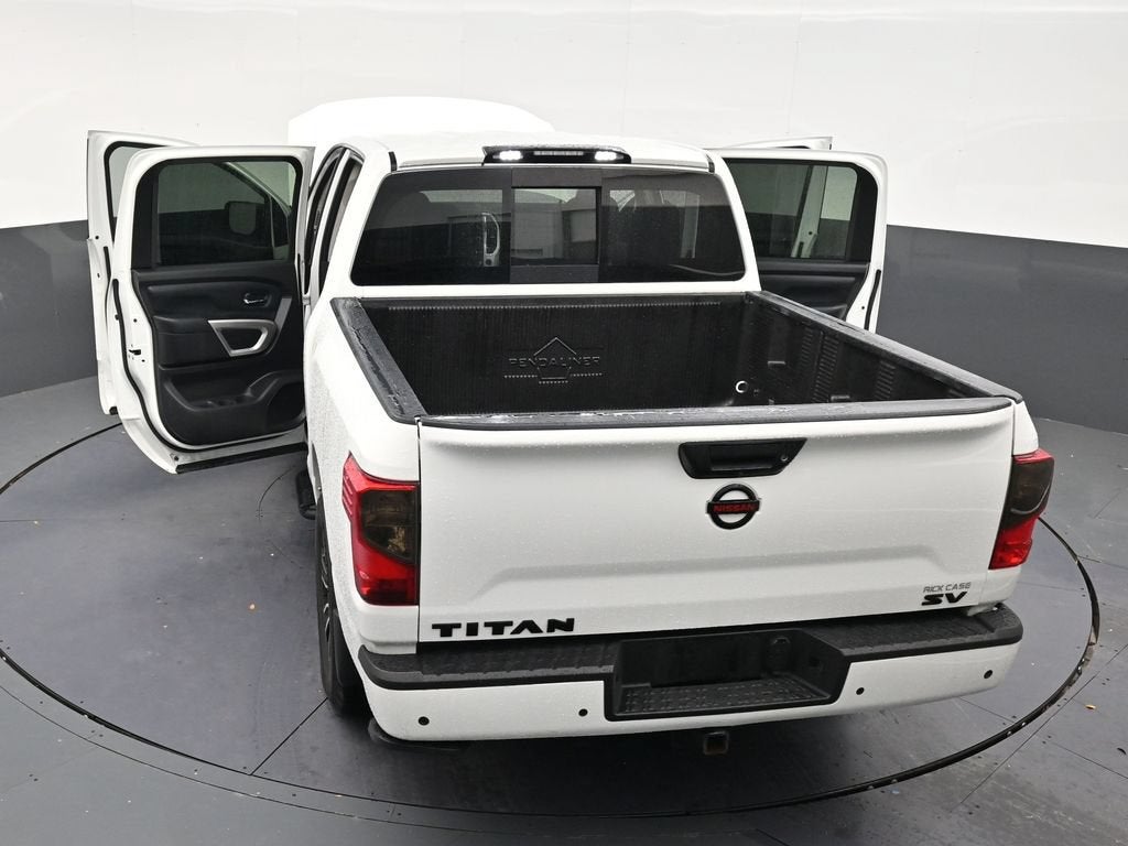 2021 Nissan TITAN Crew Cab SV 4x2