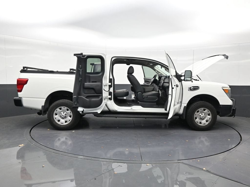 2017 Nissan TITAN XD S Diesel