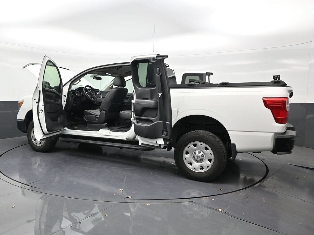 2017 Nissan TITAN XD S Diesel