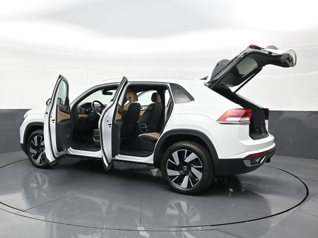 2024 Volkswagen Atlas Cross Sport 2.0T SE w/Technology