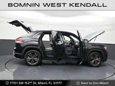 2022 Volkswagen Atlas Cross Sport 2.0T SEL R-Line