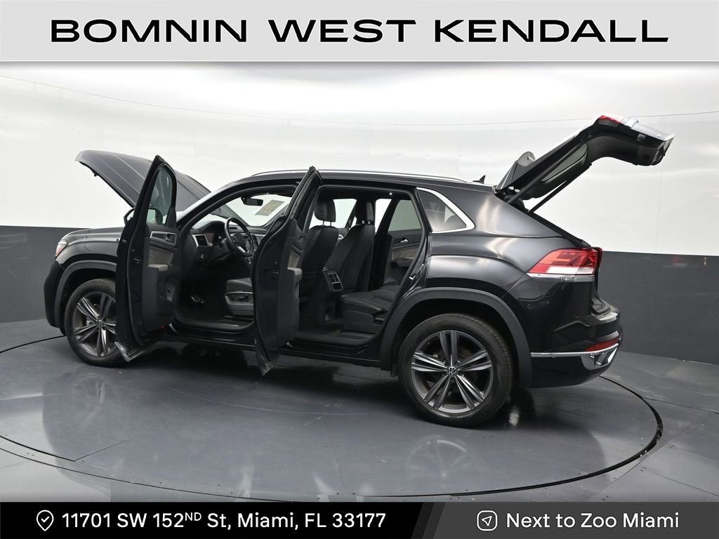 2022 Volkswagen Atlas Cross Sport 2.0T SEL R-Line