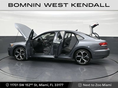 2020 Volkswagen Passat 2.0T R-Line