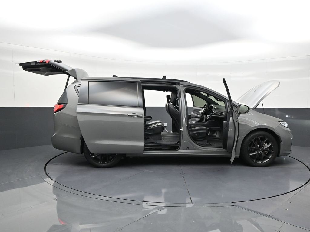 2022 Chrysler Pacifica Limited