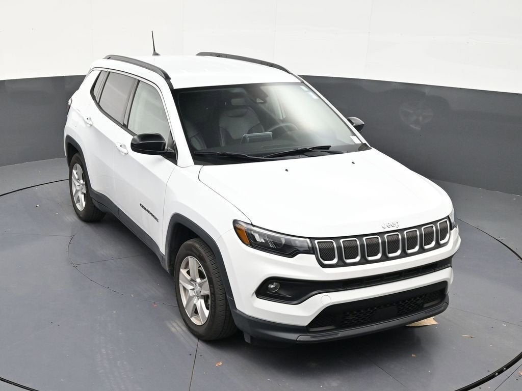 2022 Jeep Compass Latitude FWD