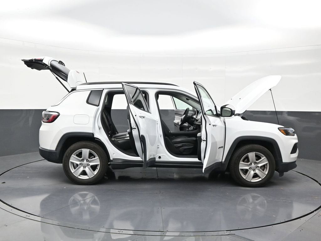 2022 Jeep Compass Latitude FWD