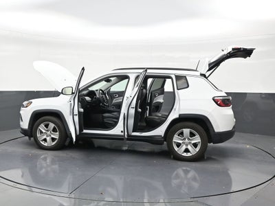 2022 Jeep Compass Latitude FWD