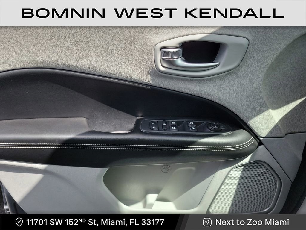 2018 Jeep Compass Latitude w/Sun/Wheel Pkg