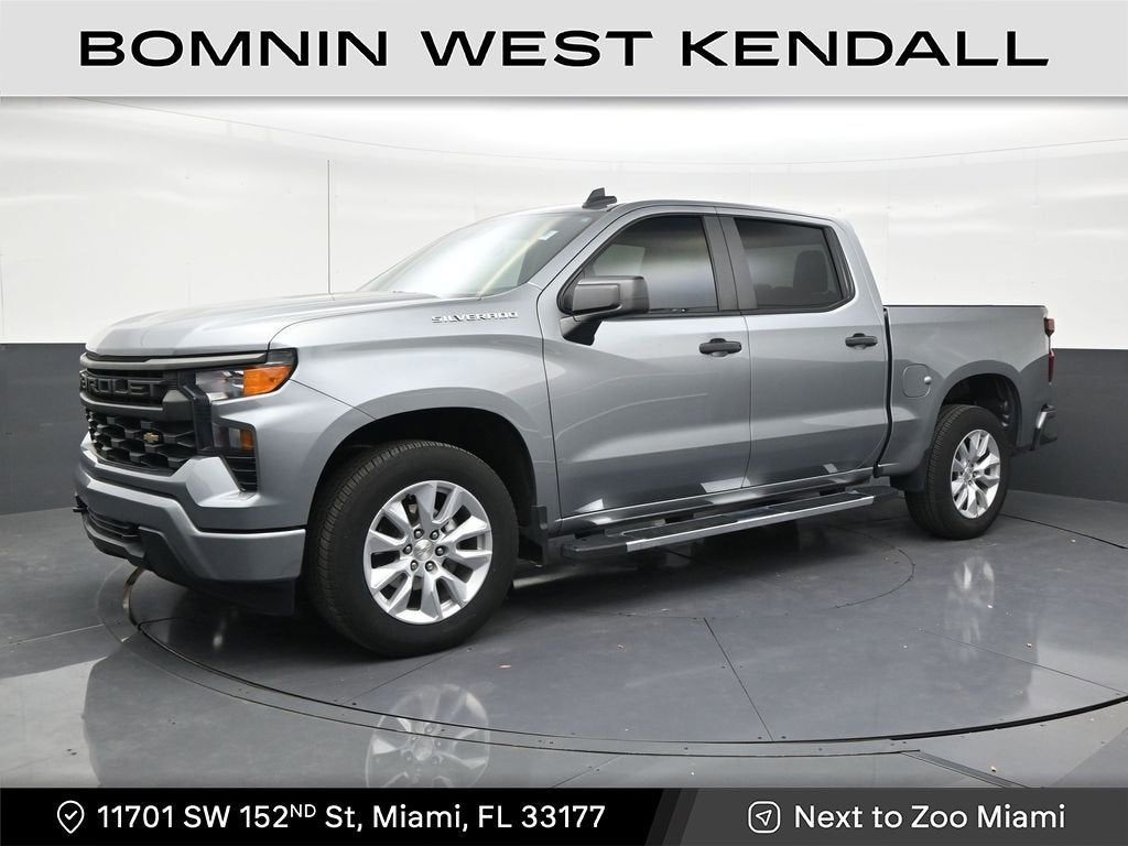 2023 Chevrolet Silverado 1500 Custom Crew Cab Short Box's photo