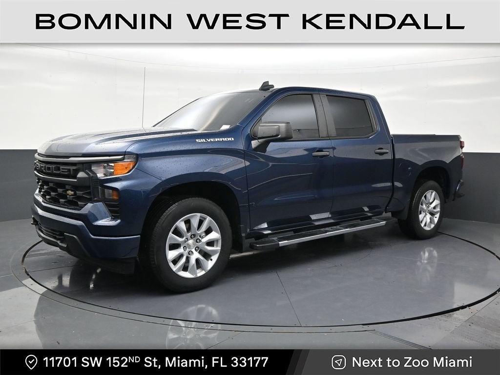 2023 Chevrolet Silverado 1500 Custom Crew Cab Short Box's photo