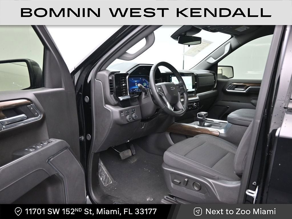 2025 Chevrolet Silverado 1500 RST