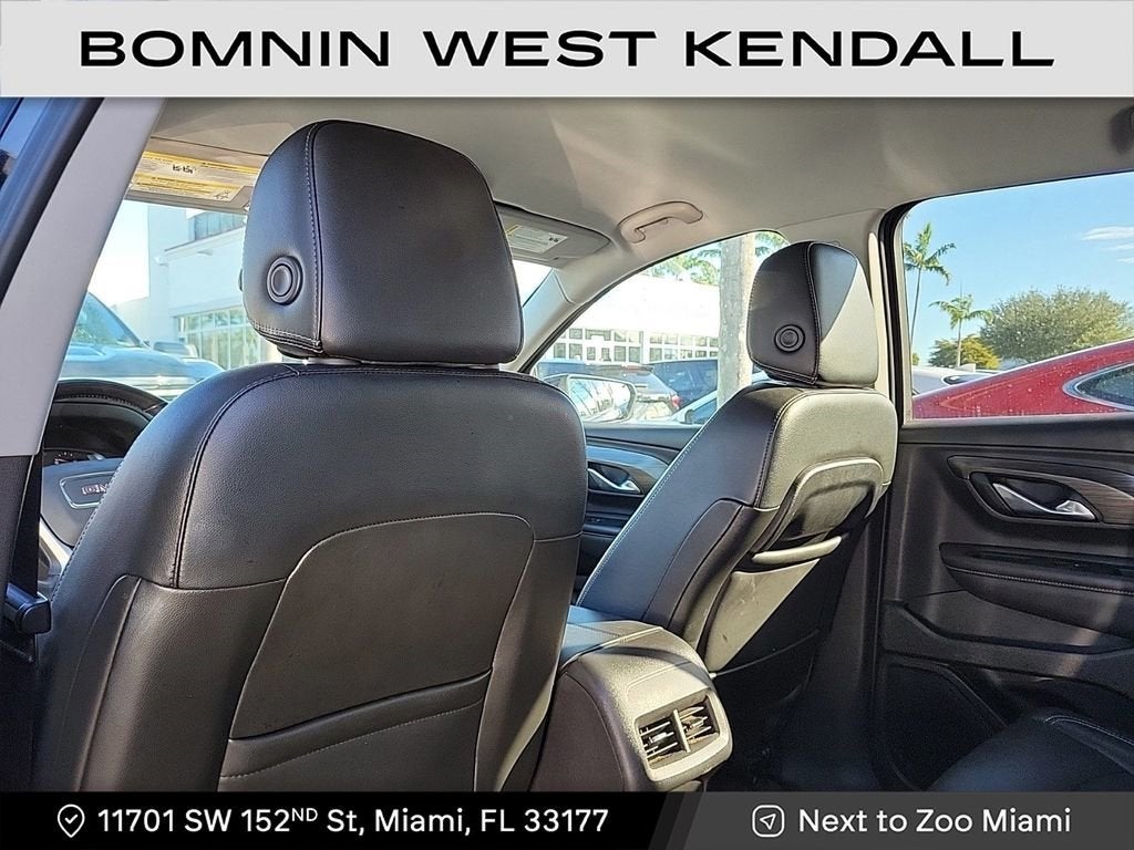 2022 GMC Terrain SLT