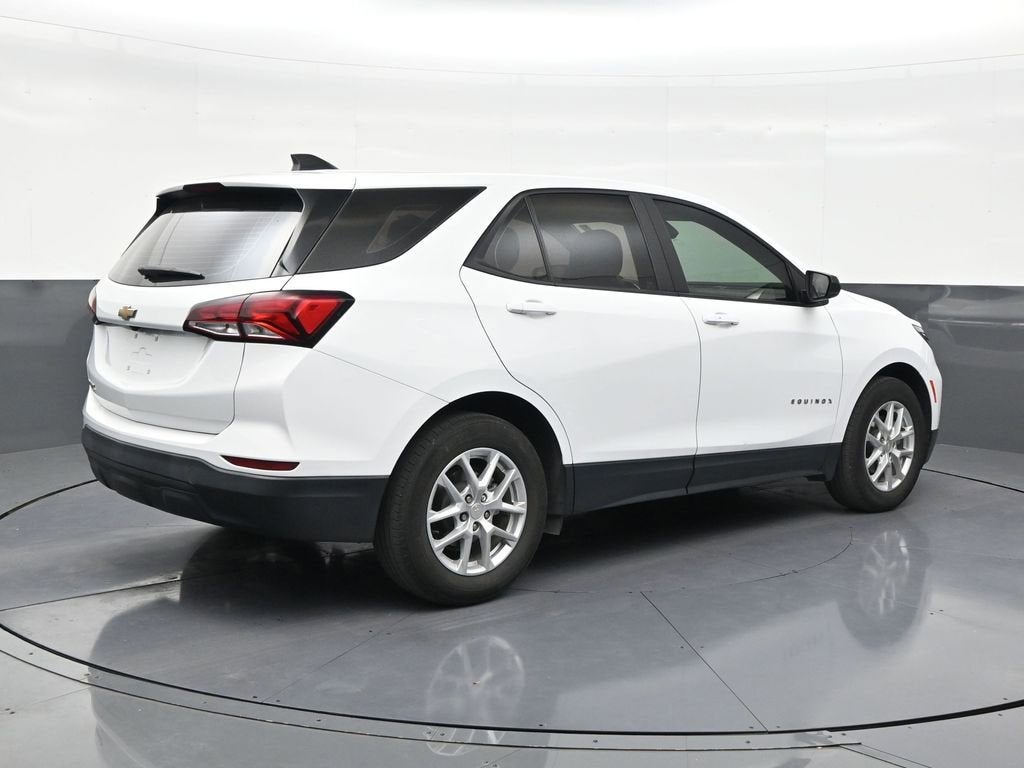 2022 Chevrolet Equinox LS