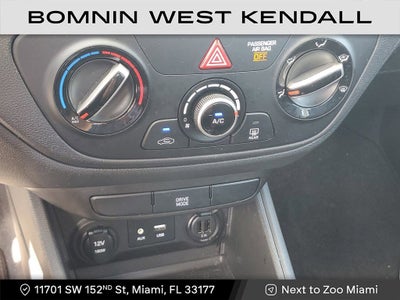 2022 Hyundai Accent SE