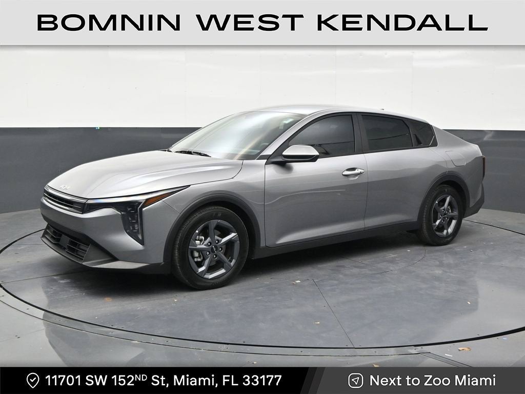 2025 Kia K4 LXS