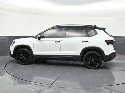 2025 Volkswagen Taos 1.5T SE Black