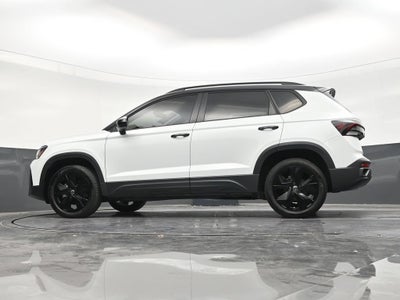 2025 Volkswagen Taos 1.5T SE Black