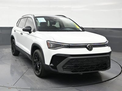 2025 Volkswagen Taos 1.5T SE Black