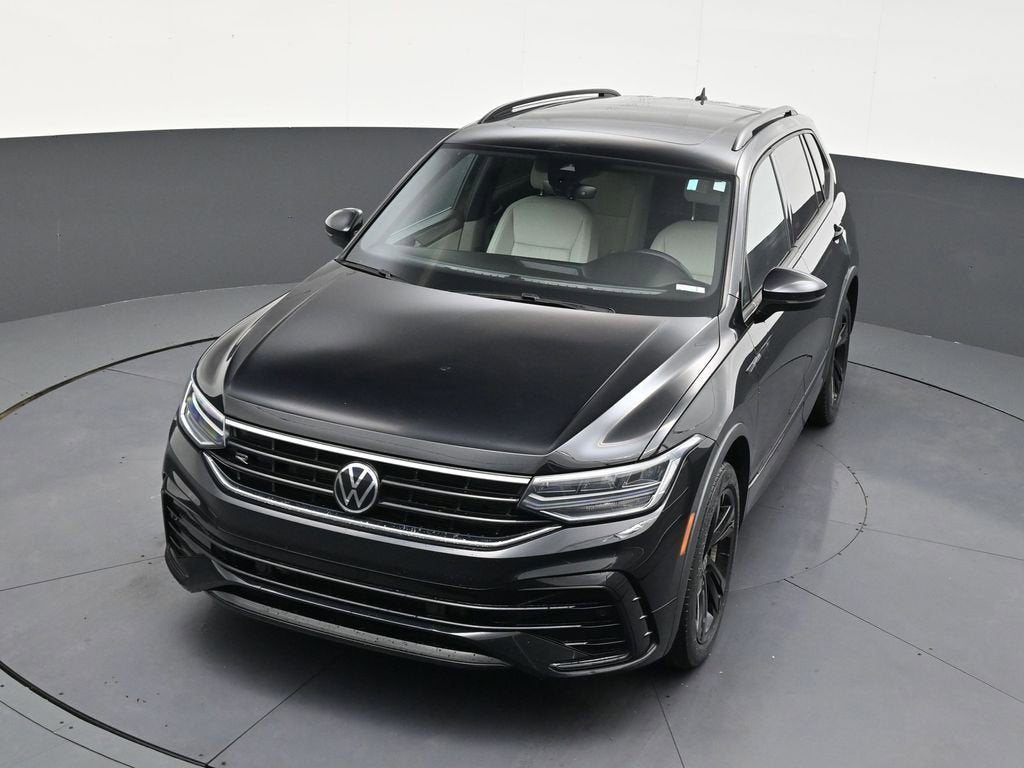 2023 Volkswagen Tiguan SE R-Line Black