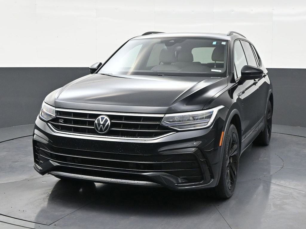2023 Volkswagen Tiguan SE R-Line Black
