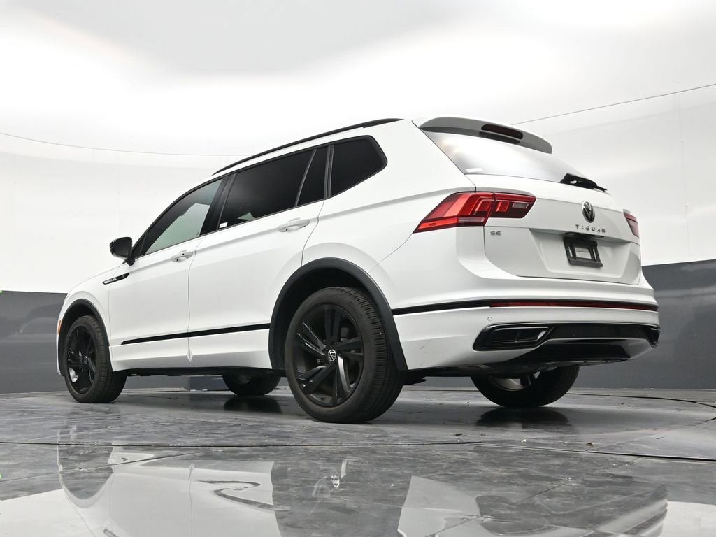 2024 Volkswagen Tiguan SE R-Line Black