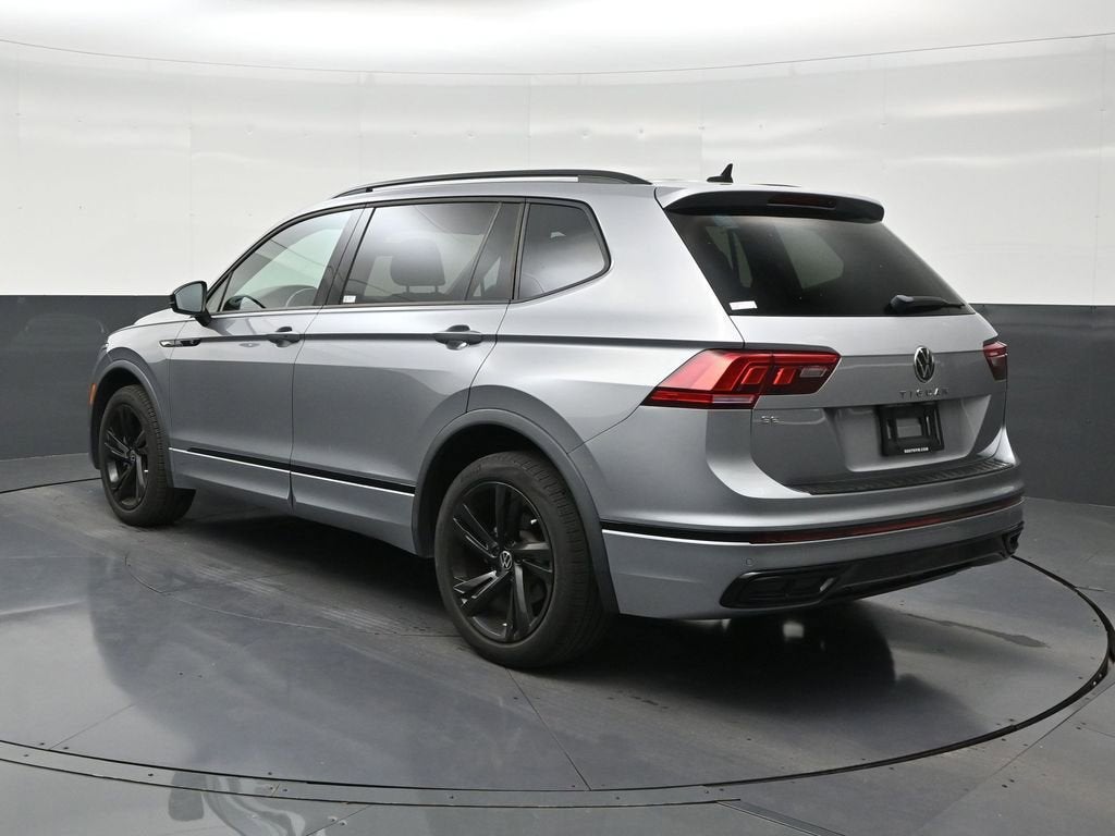 2023 Volkswagen Tiguan SE R-Line Black