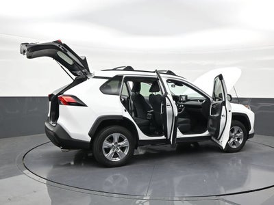 2022 Toyota RAV4 Hybrid LE