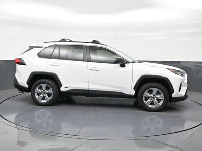 2022 Toyota RAV4 Hybrid LE