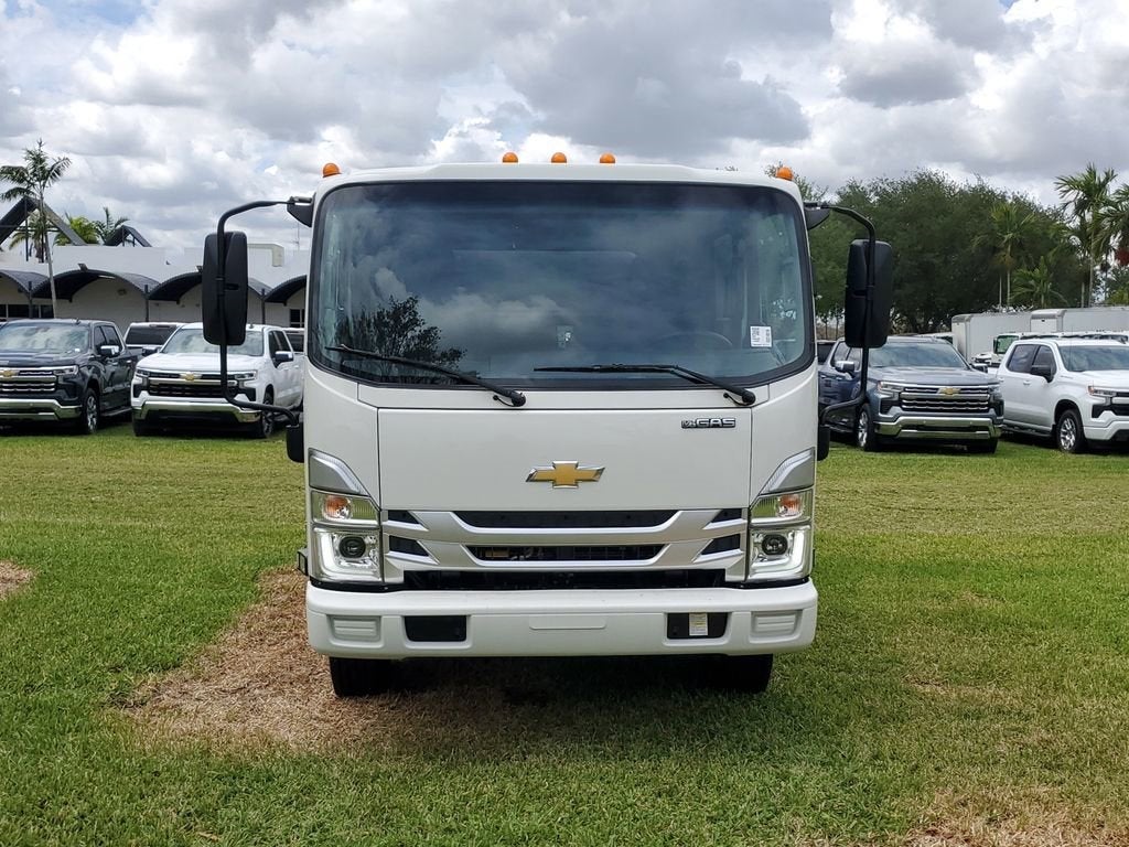 2025 Chevrolet Low Cab Forward 4500 Base