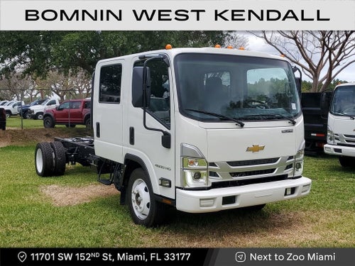 2025 Chevrolet Low Cab Forward 4500 Base