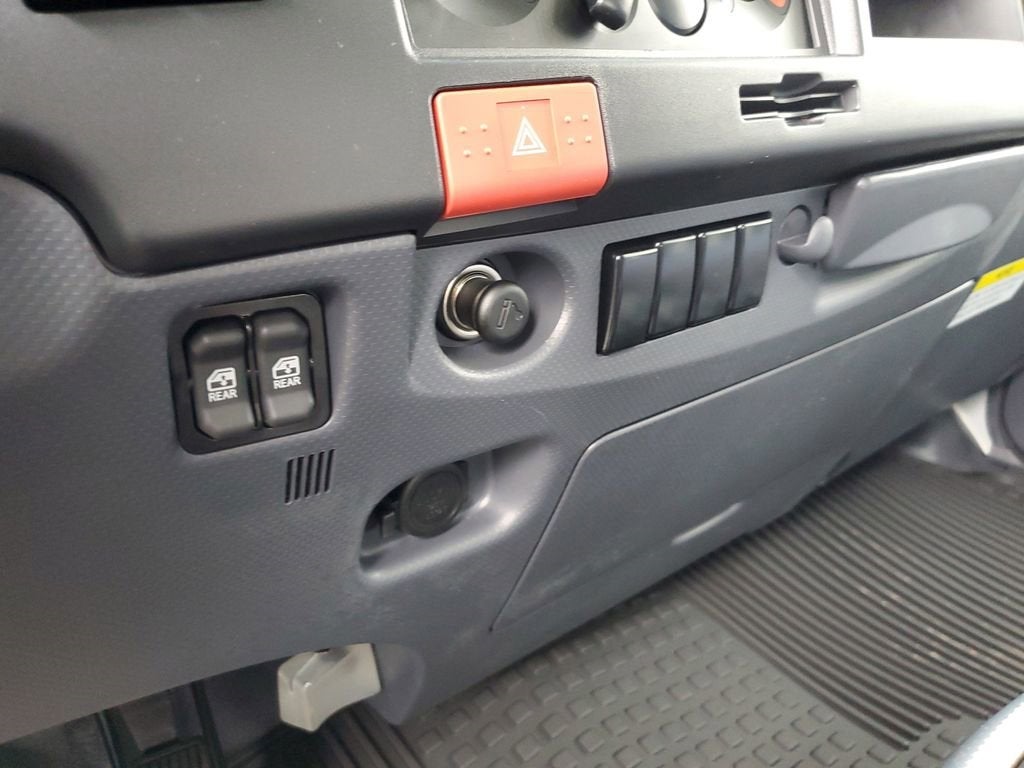 2025 Chevrolet Low Cab Forward 4500 Base