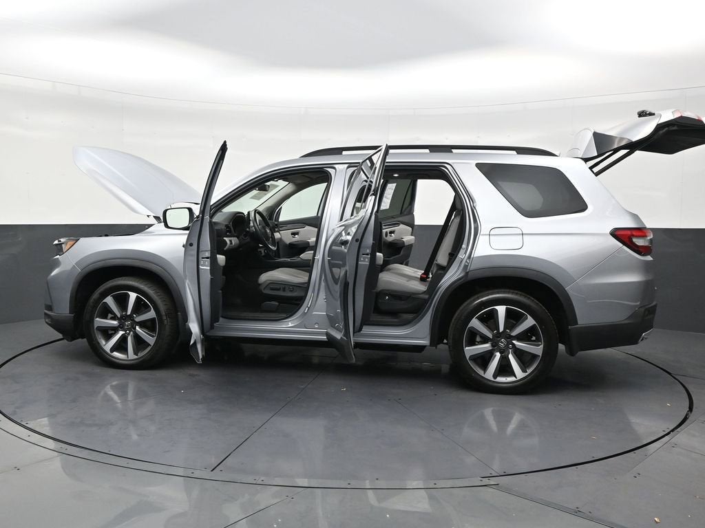 2023 Honda Pilot Touring